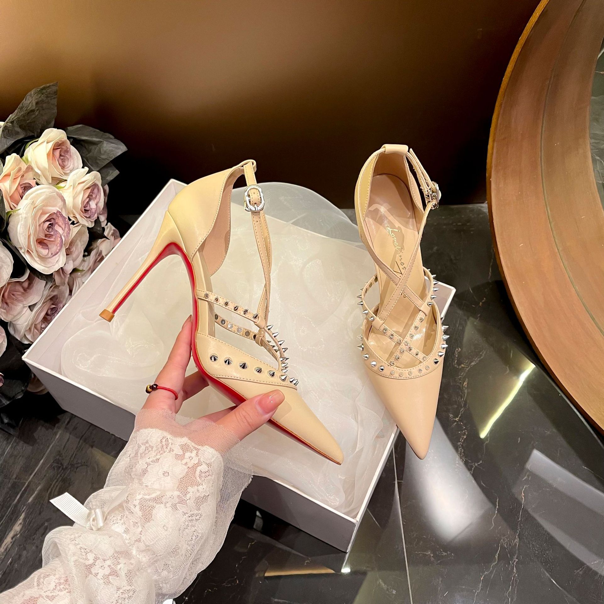 Retro Woman Shoes Sandals Stil - Casual Sandal Leather ulasan dan harga